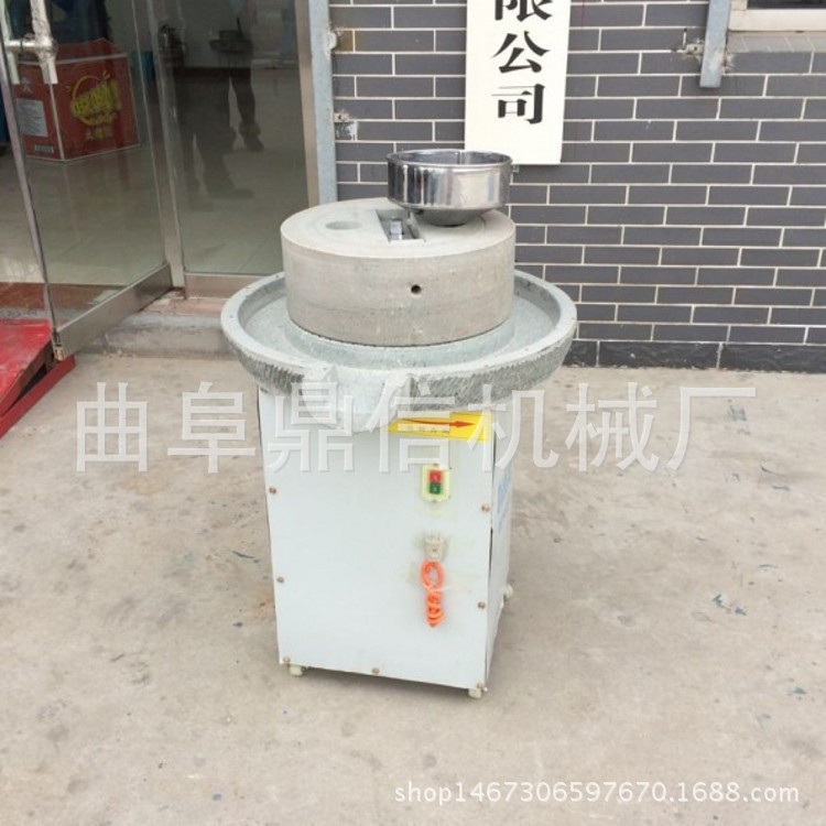 河北玉米煎餅?zāi)ズ龣C(jī) 商用石磨豆?jié){機(jī) 電動(dòng)石磨生產(chǎn)廠家