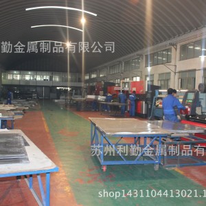 廠家直銷、酒店廚具 酒店飯店工廠公司廚房設(shè)備、燃?xì)怆p頭大鍋灶