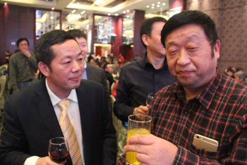 廚聯(lián)科技董事長(zhǎng)鄭保華先生受邀四川省貴州商會(huì)新春團(tuán)拜會(huì)